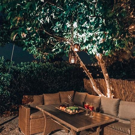 Villa Aspasia With Private Jacuzzi - Oasis Resort Kokkinos Pirgos Bagian luar foto