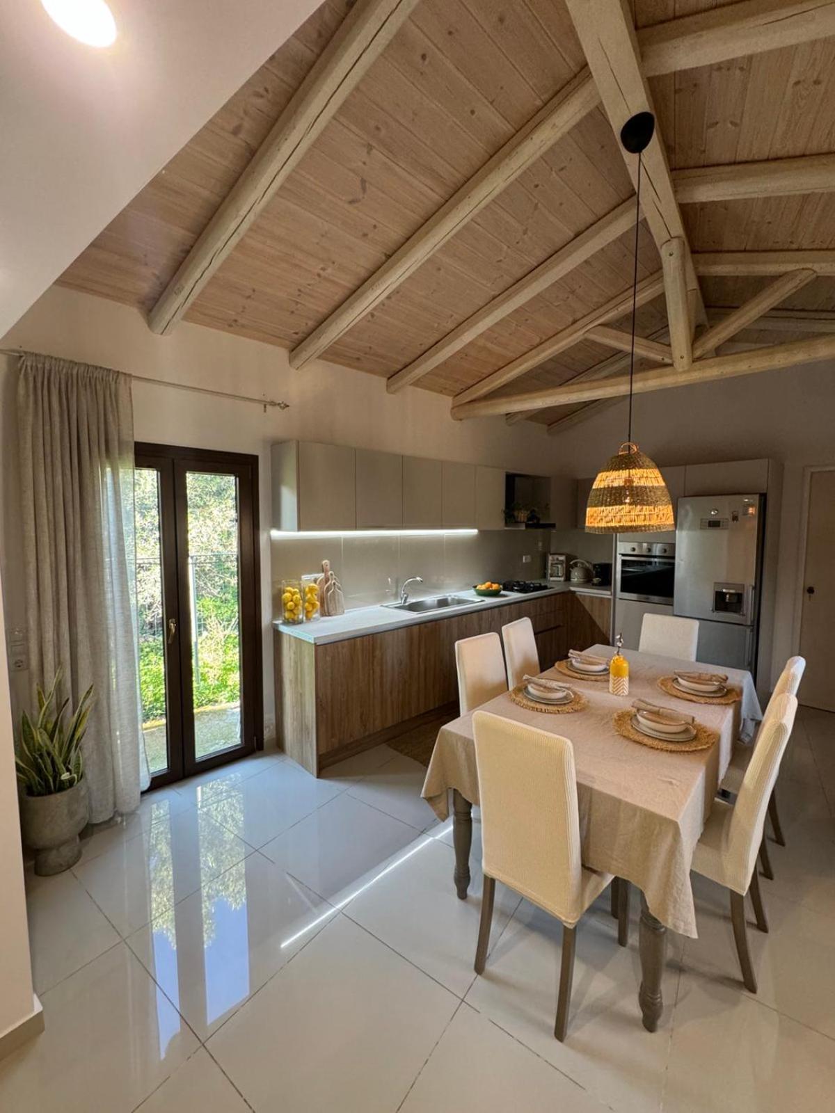 Villa Aspasia With Private Jacuzzi - Oasis Resort Kokkinos Pirgos Bagian luar foto