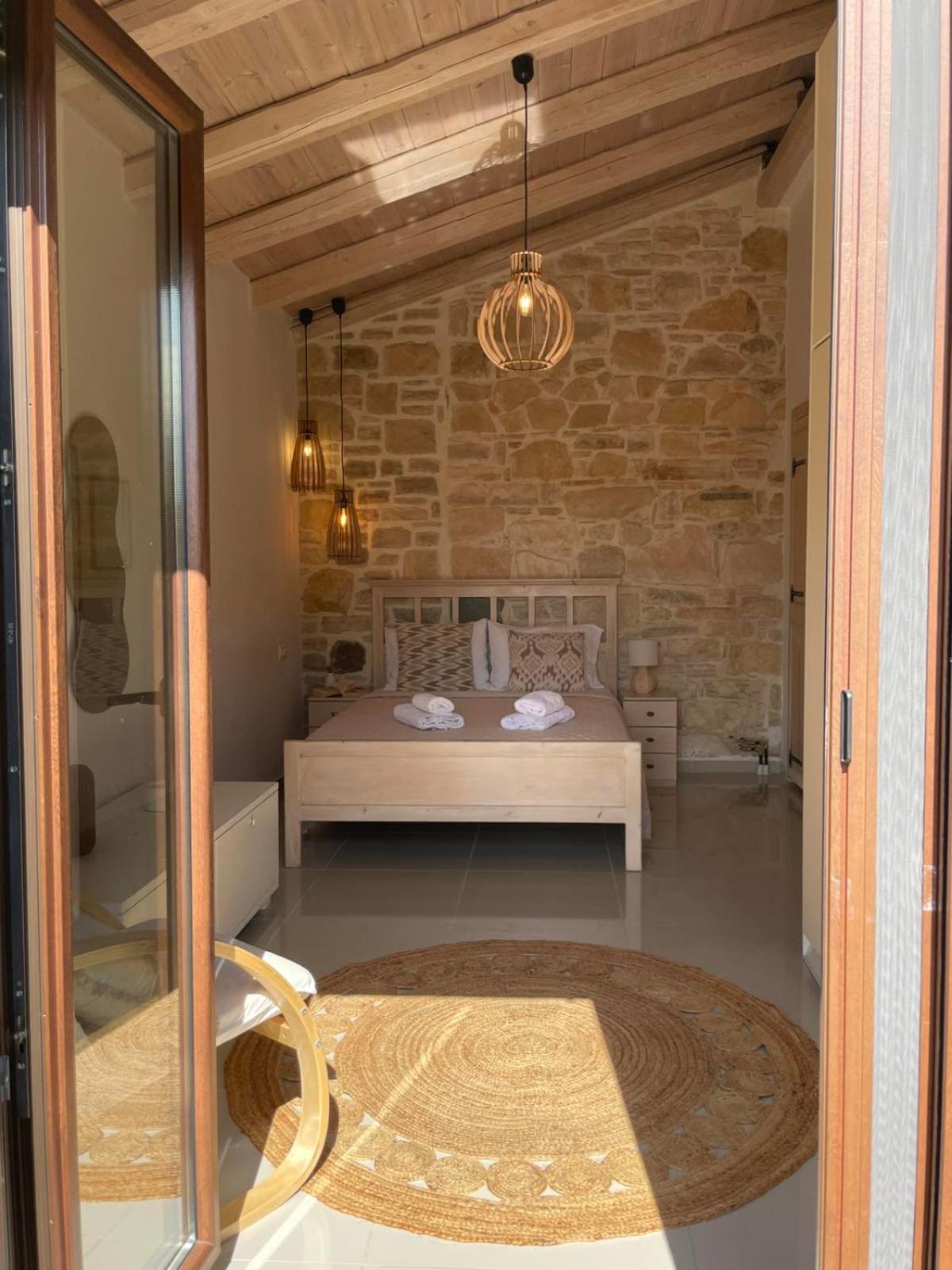 Villa Aspasia With Private Jacuzzi - Oasis Resort Kokkinos Pirgos Bagian luar foto